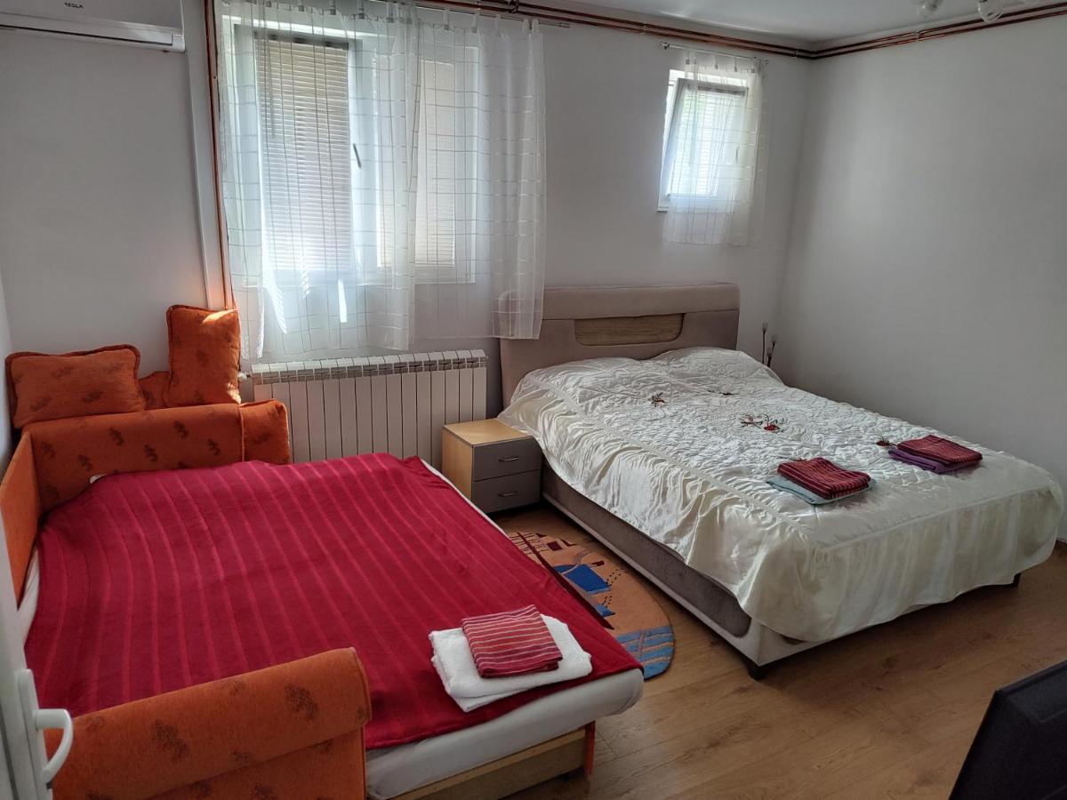 Apartman Anastasija Surčin Exterior foto
