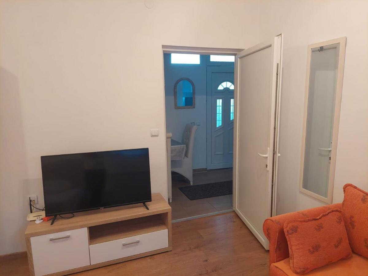 Apartman Anastasija Surčin Exterior foto